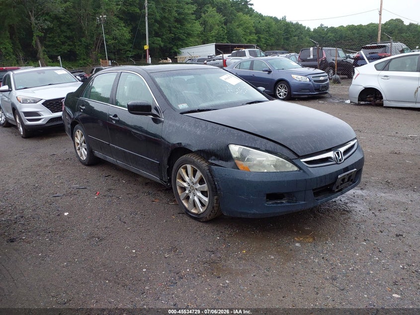 2007 Honda Accord VIN 1HGCM66407A003761 IAAI salvage auction — RIGHT FRONT, Clear (Massachusetts), sold $350 on 2026-07-09 (photo 1)