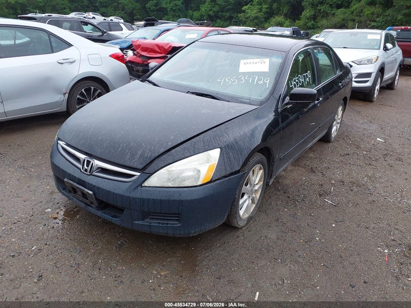 2007 Honda Accord VIN 1HGCM66407A003761 IAAI salvage auction — RIGHT FRONT, Clear (Massachusetts), sold $350 on 2026-07-09 (photo 2)