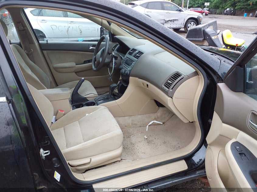 2007 Honda Accord VIN 1HGCM66407A003761 IAAI salvage auction — RIGHT FRONT, Clear (Massachusetts), sold $350 on 2026-07-09 (photo 5)