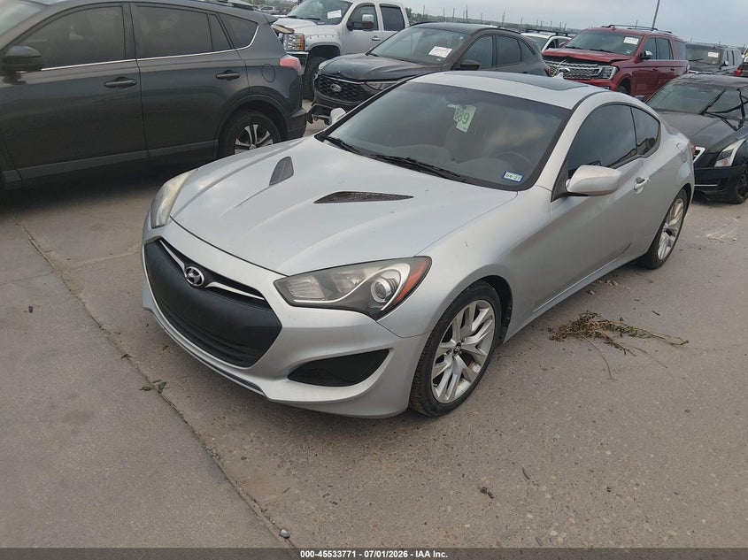 2013 Hyundai Genesis VIN KMHHT6KD7DU083868 IAAI salvage auction — NORMAL WEAR, Original (Texas), sold $400 on 2026-07-28 (photo 2)