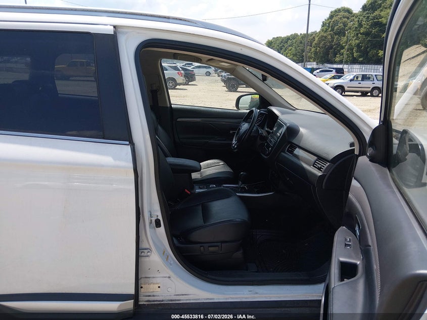 2019 Mitsubishi Outlander VIN JA4AZ3A32KZ027844 IAAI salvage auction — NORMAL WEAR, Clear (Georgia), sold $3,250 on 2026-07-09 (photo 5)