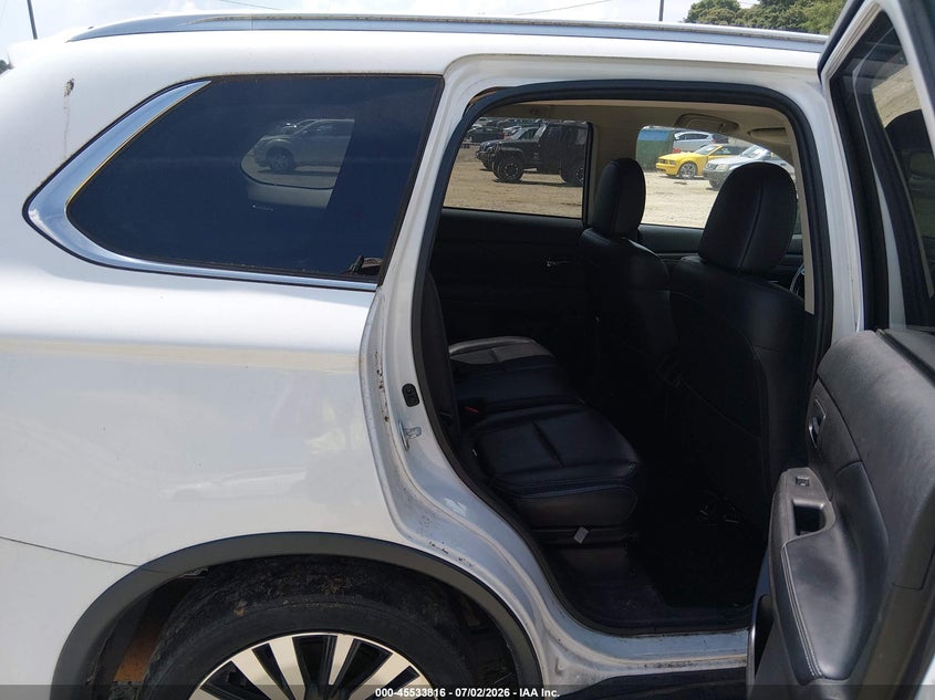 2019 Mitsubishi Outlander VIN JA4AZ3A32KZ027844 IAAI salvage auction — NORMAL WEAR, Clear (Georgia), sold $3,250 on 2026-07-09 (photo 8)