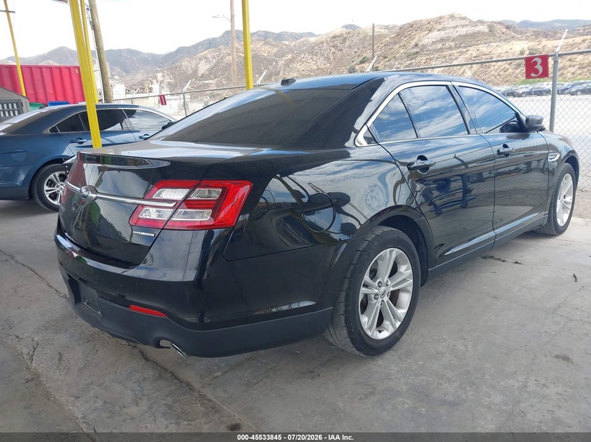 2018 Ford Taurus VIN 1FAHP2D86JG135928 IAAI salvage auction — NORMAL WEAR, SF97 (California), sold $8,450 on 2026-08-25 (photo 4)