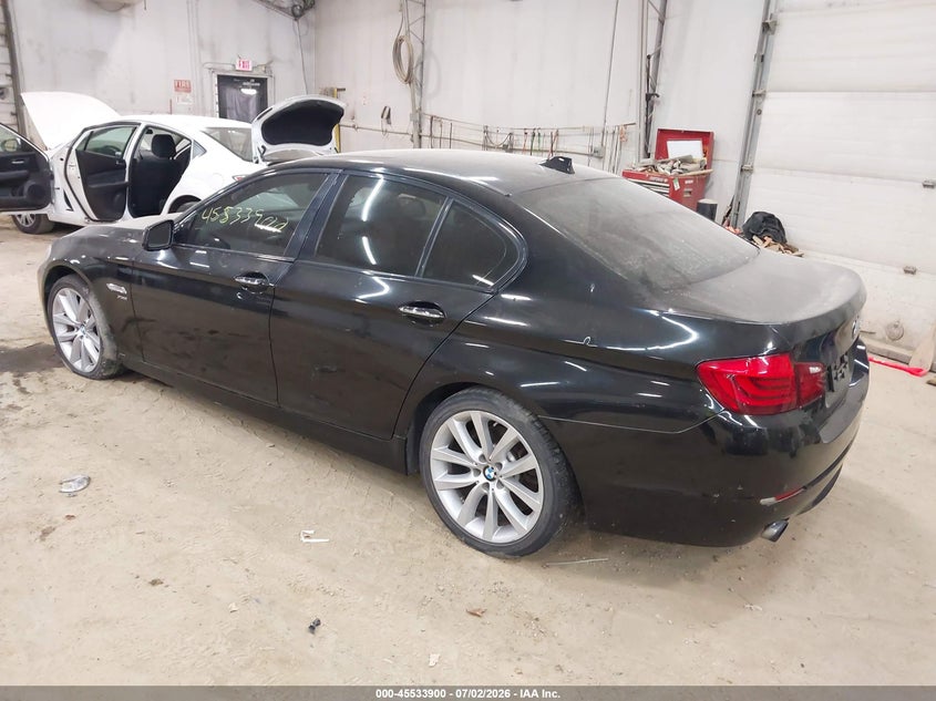 2011 BMW 5 series VIN WBAFU7C52BC874251 IAAI salvage auction — NORMAL WEAR, Clear (Pennsylvania), sold $325 on 2026-07-30 (photo 3)