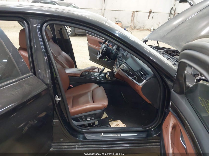 2011 BMW 5 series VIN WBAFU7C52BC874251 IAAI salvage auction — NORMAL WEAR, Clear (Pennsylvania), sold $325 on 2026-07-30 (photo 5)