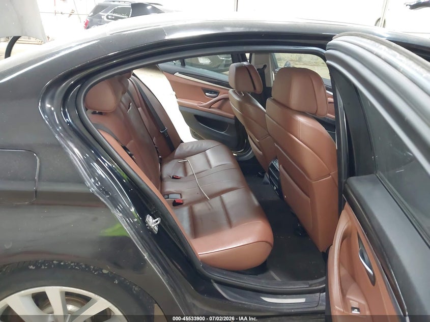 2011 BMW 5 series VIN WBAFU7C52BC874251 IAAI salvage auction — NORMAL WEAR, Clear (Pennsylvania), sold $325 on 2026-07-30 (photo 8)