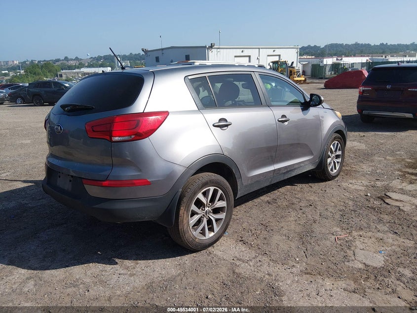 2014 Kia Sportage VIN KNDPBCAC1E7601628 IAAI salvage auction — SIDE, Salvage (Pennsylvania), sold $575 on 2026-07-16 (photo 4)