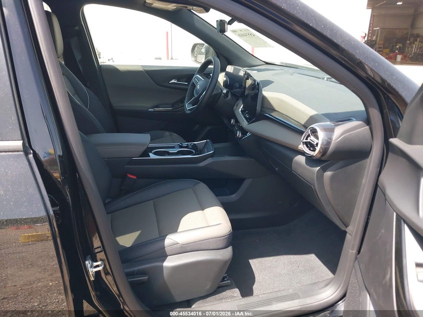 2026 Chevrolet Equinox VIN 3GNAXPEG9TL444751 IAAI salvage auction — RIGHT FRONT, Salvage (Illinois), sold $8,000 on 2026-08-22 (photo 5)