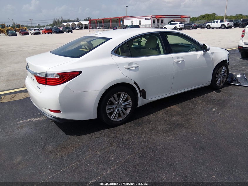 2013 Lexus ES VIN JTHBK1GG6D2000928 IAAI salvage auction — RIGHT FRONT, Salvage Title, sold $25 on 2026-07-30 (photo 4)