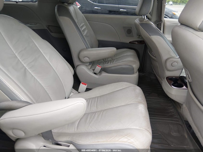2011 Toyota Sienna VIN 5TDYK3DC5BS165495 IAAI salvage auction — RIGHT SIDE, Salvage - Greater Than 75% (Maryland), sold $2,250 on 2026-07-20 (photo 8)