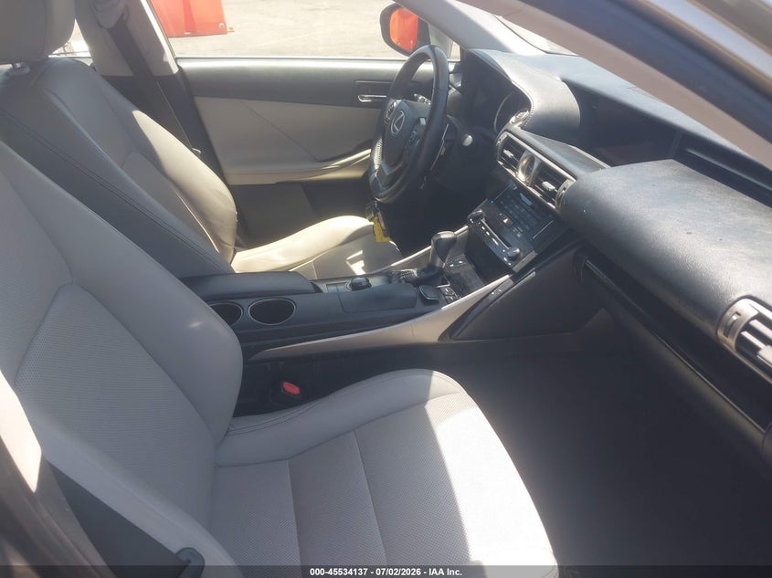 2014 Lexus Is VIN JTHBF1D27E5011398 IAAI salvage auction — FRONT END, Salvage Title, sold $3,150 on 2026-07-20 (photo 5)