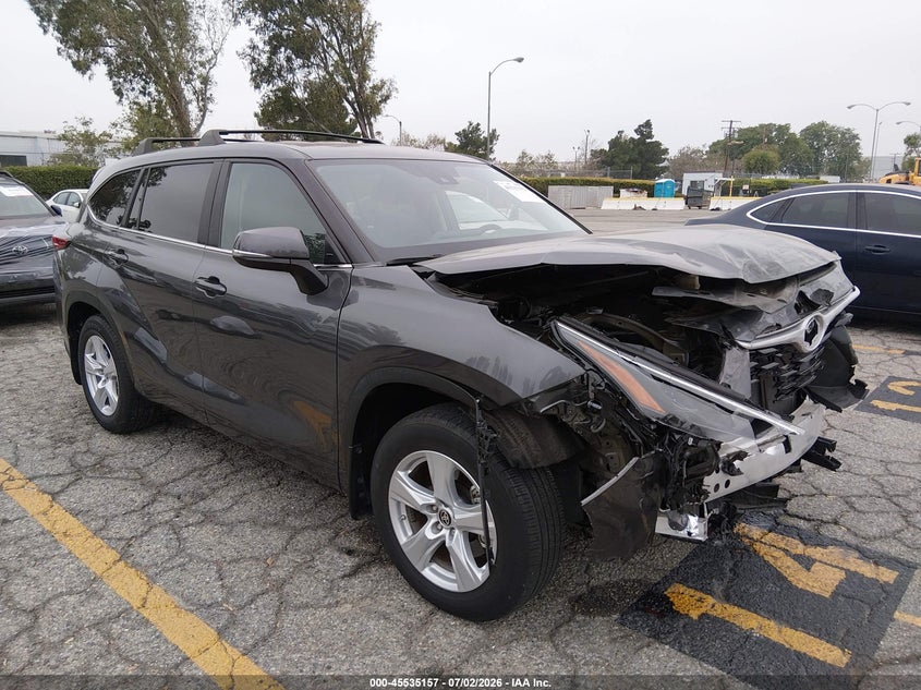 2023 Toyota Highlander VIN 5TDKDRBH2PS522205 — IAAI salvage auction photo