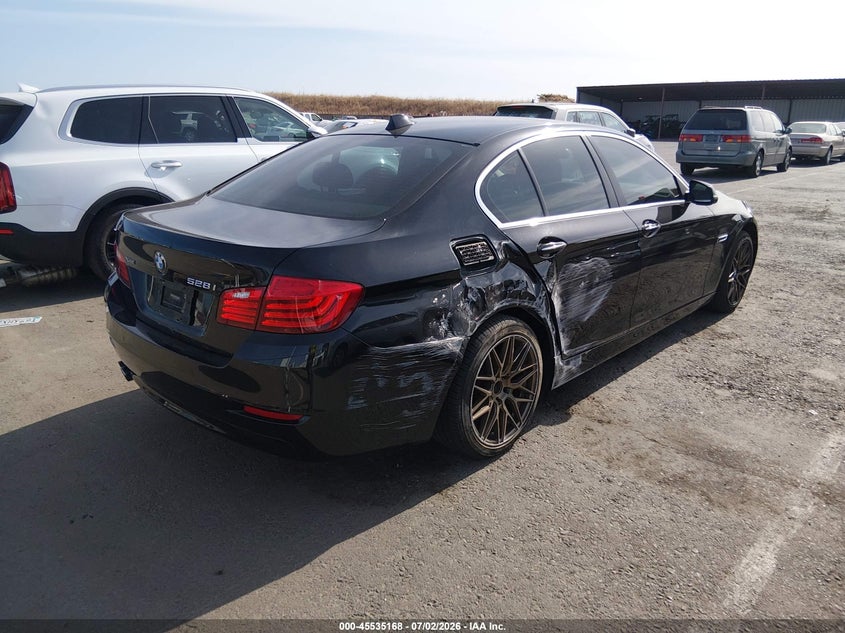 2015 BMW 5er VIN WBA5A7C57FD628204 IAAI salvage auction — RIGHT SIDE, Salvage (California), sold $2,550 on 2026-07-16 (photo 4)