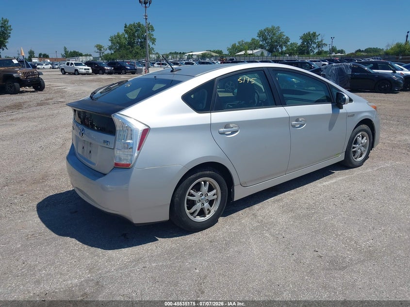 2010 Toyota Prius VIN JTDKN3DU3A0186868 IAAI salvage auction — NORMAL WEAR, Clear (Illinois), sold $1,275 on 2026-07-13 (photo 4)