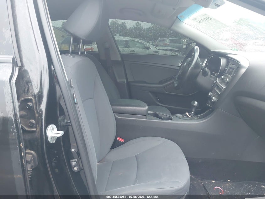 2016 Kia Optima VIN KNAGM4AD6G5099638 IAAI salvage auction — NORMAL WEAR, Clear (Connecticut), sold $500 on 2026-07-30 (photo 5)