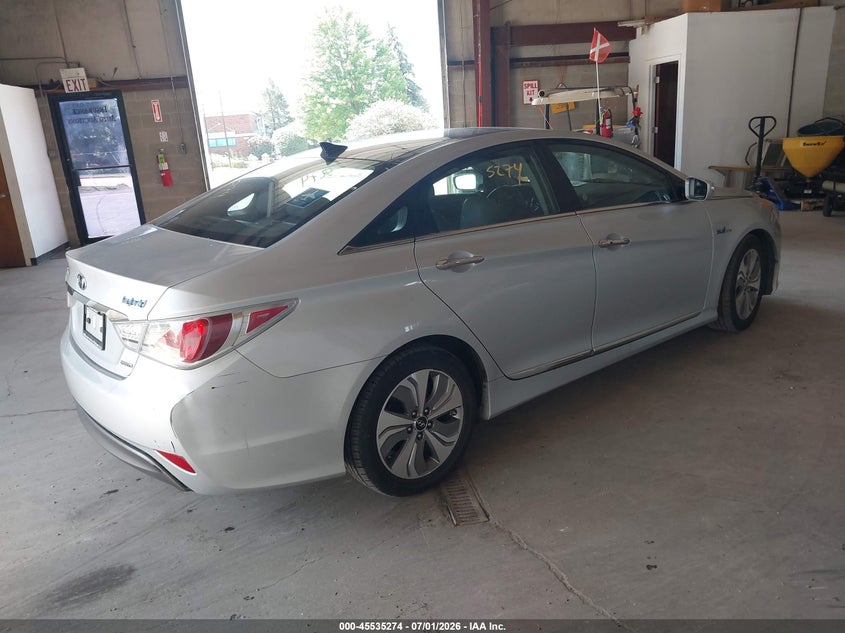 2015 Hyundai Sonata hybrid VIN KMHEC4A4XFA122580 IAAI salvage auction — NORMAL WEAR, Clear (Illinois), sold $700 on 2026-07-20 (photo 4)