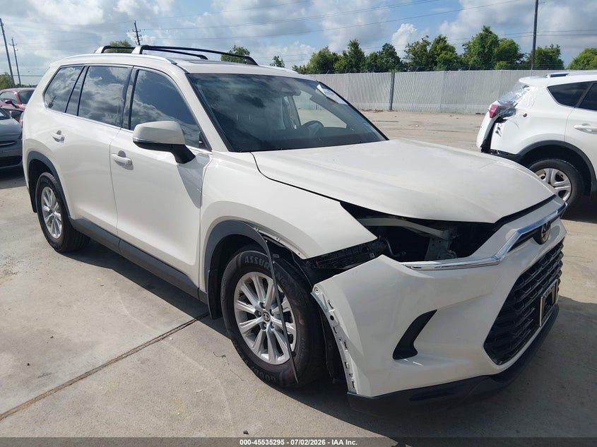 2024 Toyota Highlander VIN 5TDAAAB5XRS054190 IAAI salvage auction — FRONT END, Original (Texas), sold $21,300 on 2026-08-21 (photo 1)