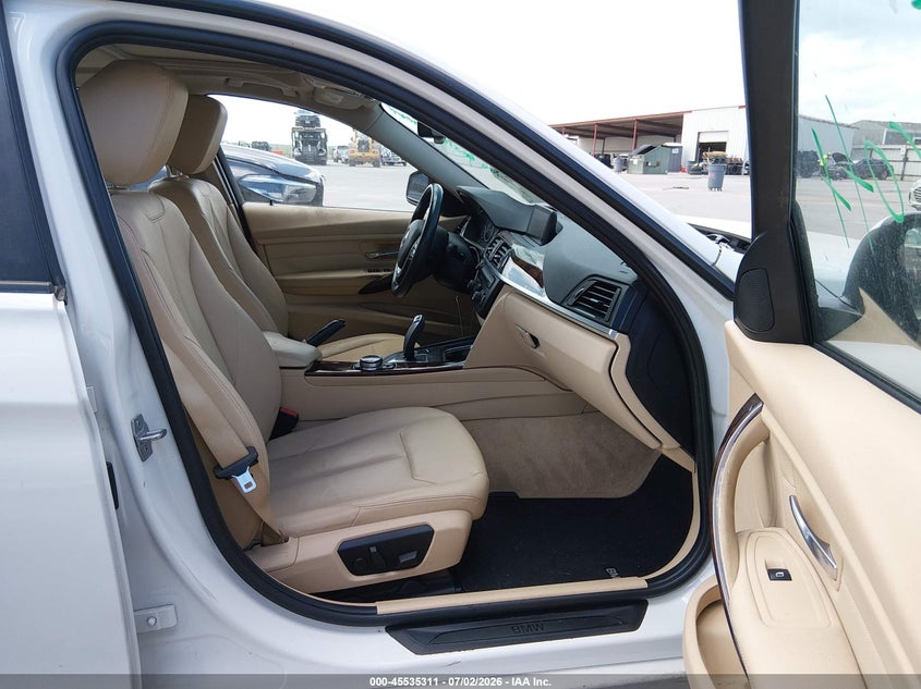 2014 BMW 3er VIN WBA3B5G59ENS07922 IAAI salvage auction — LEFT FRONT, Original (Texas), sold $3,200 on 2026-08-18 (photo 5)