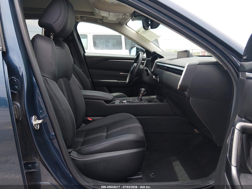 2025 Mazda Cx-50 VIN 7MMVABDM2SN387197 IAAI salvage auction — RIGHT FRONT, Enterprise Vehicles Clear Only (Illinois), sold $18,200 on 2026-07-22 (photo 5)