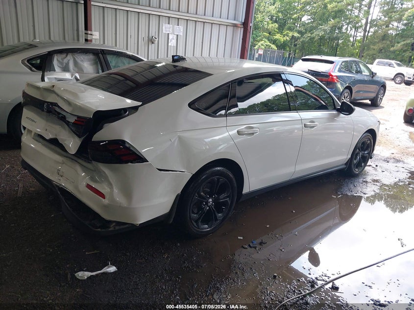 2025 Honda Accord VIN 1HGCY1F40SA080050 IAAI salvage auction — REAR END, Salvage Title, sold $8,100 on 2026-09-03 (photo 4)