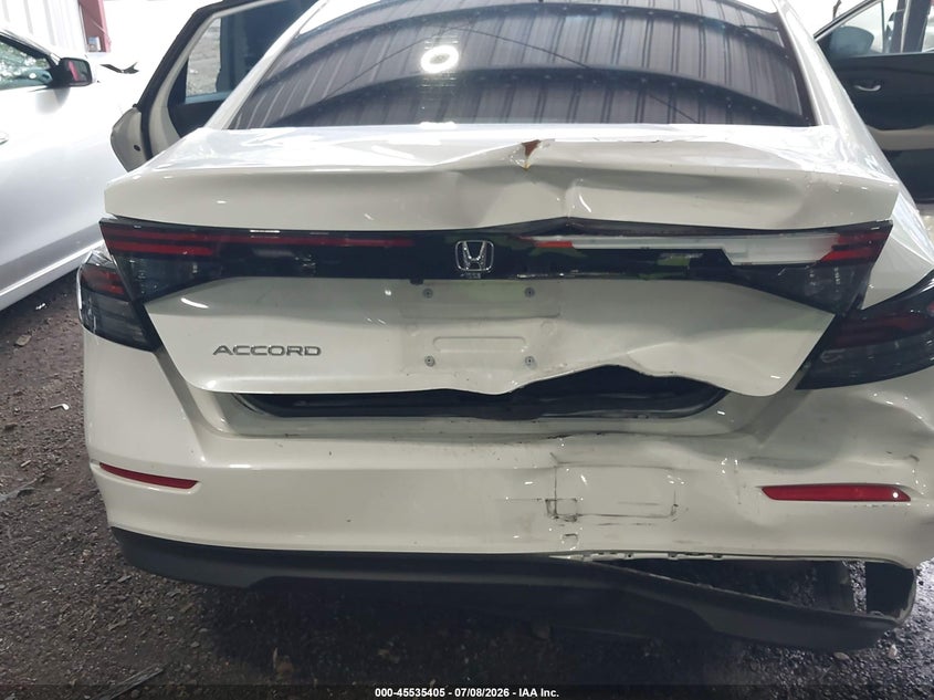 2025 Honda Accord VIN 1HGCY1F40SA080050 IAAI salvage auction — REAR END, Salvage Title, sold $8,100 on 2026-09-03 (photo 6)