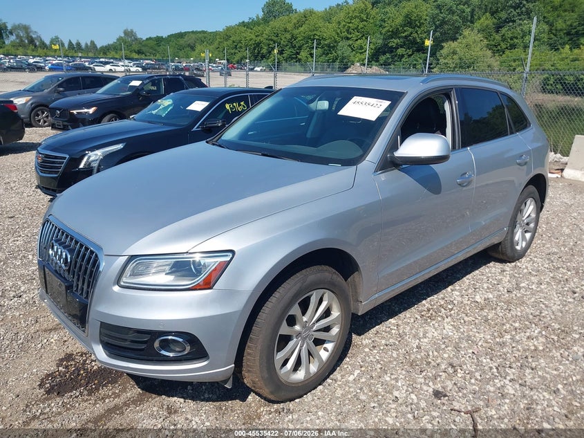 2015 Audi Q5 VIN WA1LFAFP0FA047418 IAAI salvage auction — NORMAL WEAR, Clear (Illinois), sold $875 on 2026-07-15 (photo 2)