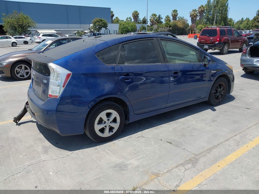 2010 Toyota Prius VIN JTDKN3DU5A0060155 IAAI salvage auction — REAR END, Salvage (California), sold $25 on 2026-07-29 (photo 4)