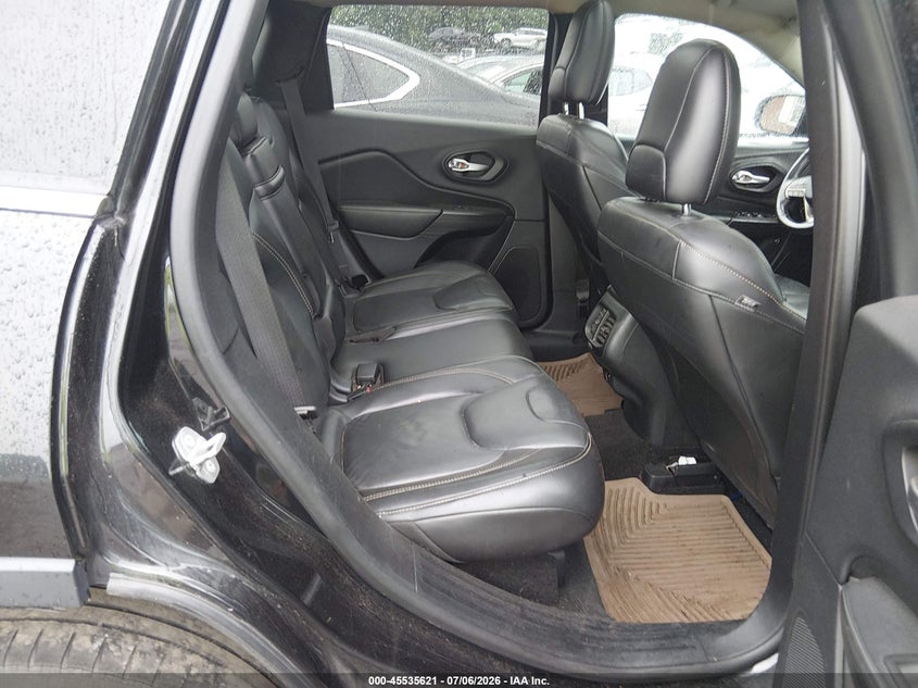 2015 Jeep Cherokee VIN 1C4PJMDS9FW774123 IAAI salvage auction — NORMAL WEAR, Clear (Massachusetts), sold $699 on 2026-08-10 (photo 8)