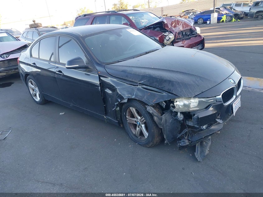 2014 BMW 3 series VIN WBA3C1C50EK117023 IAAI salvage auction — RIGHT FRONT, Salvage Certificate (California), sold $750 on 2026-07-10 (photo 1)
