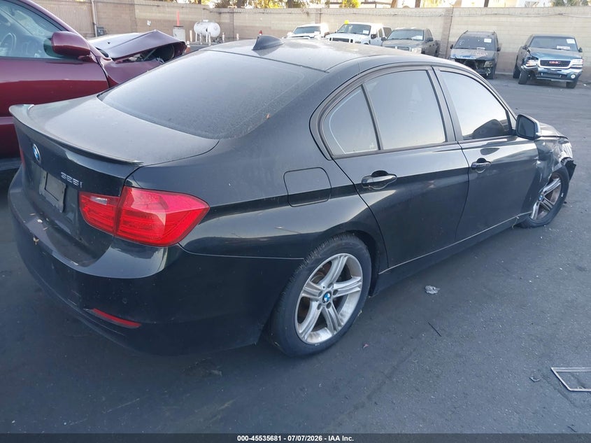 2014 BMW 3 series VIN WBA3C1C50EK117023 IAAI salvage auction — RIGHT FRONT, Salvage Certificate (California), sold $750 on 2026-07-10 (photo 4)