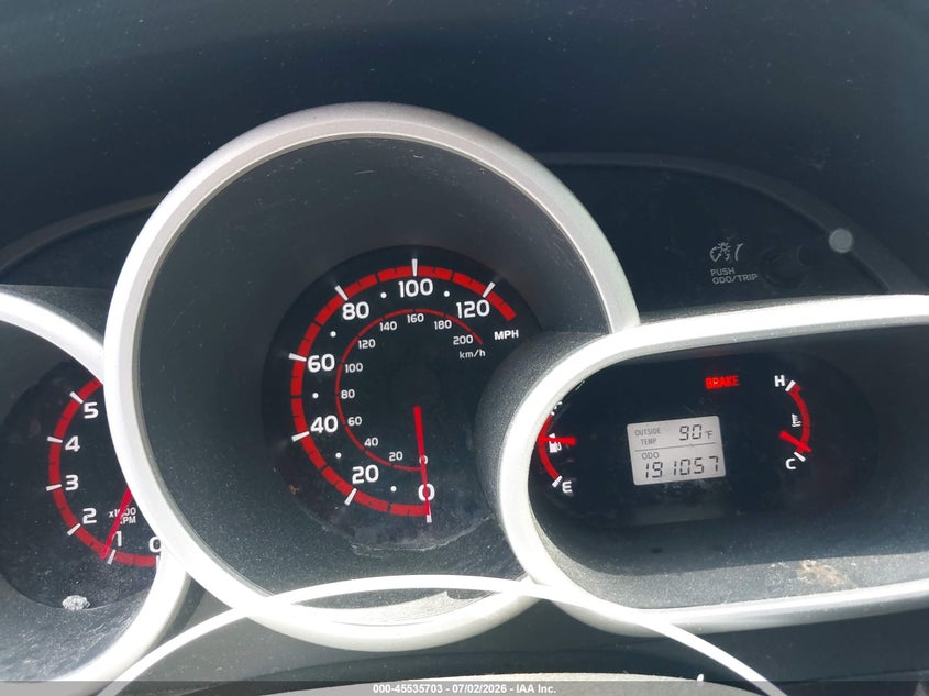 2010 Pontiac Vibe VIN 5Y2SL6E84AZ401792 IAAI salvage auction — NORMAL WEAR, Clear (Massachusetts), sold $300 on 2026-07-28 (photo 7)