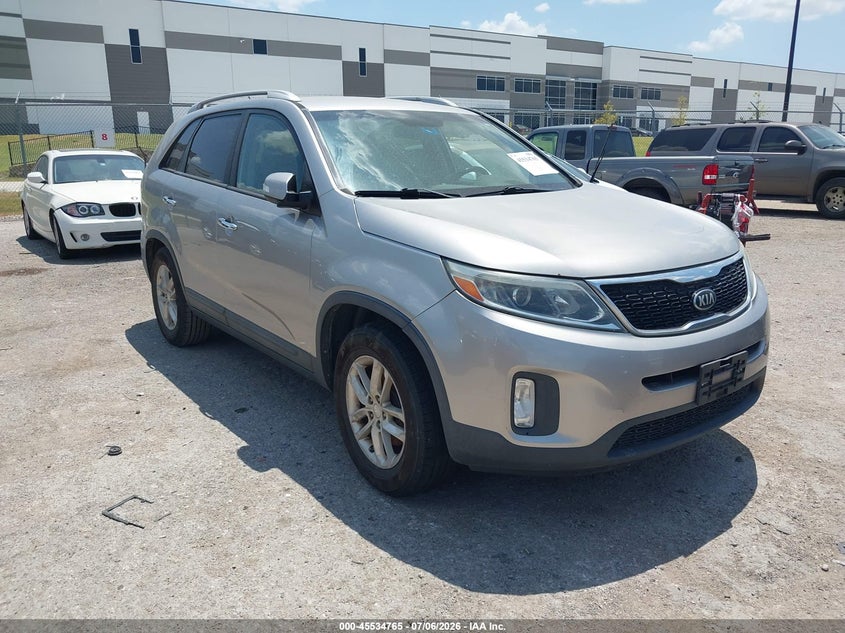2015 Kia Sorento VIN 5XYKT4A75FG609431 IAAI salvage auction — NORMAL WEAR, Original (Texas), sold $875 on 2026-08-01 (photo 1)
