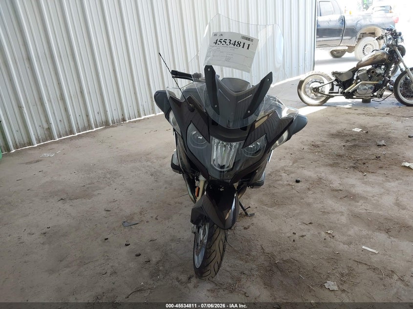 2015 BMW R 1200 VIN WB10A1305FZ191981 IAAI salvage auction — RIGHT SIDE, Salvage (Texas), sold $25 on 2026-07-22 (photo 5)