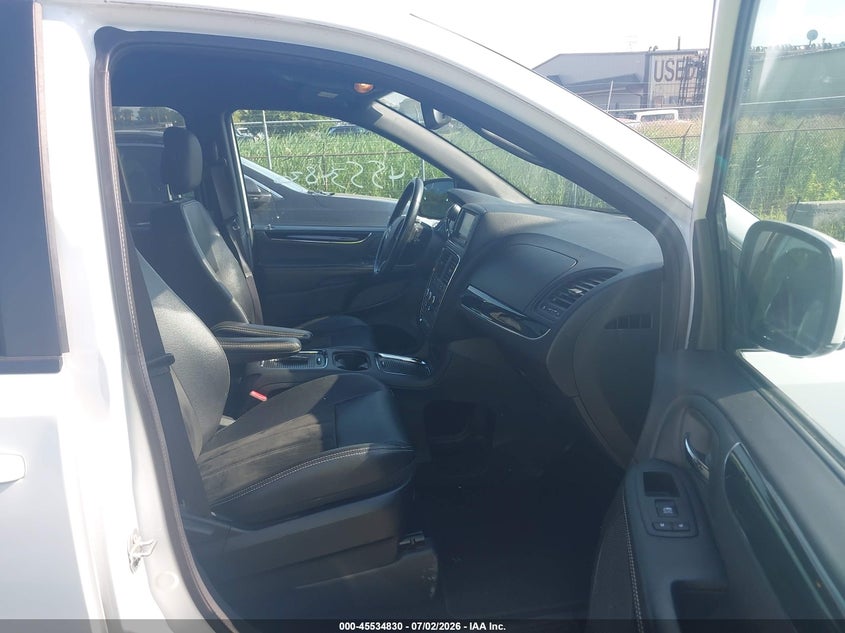 2019 Dodge Caravan VIN 2C4RDGCG1KR727394 IAAI salvage auction — NORMAL WEAR, Clear (Michigan), sold $1,225 on 2026-07-10 (photo 5)