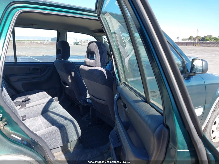 2001 Honda Cr-v VIN JHLRD28421S000590 IAAI salvage auction — NORMAL WEAR, Salvage Title - Dealer (California), sold $475 on 2026-07-14 (photo 8)