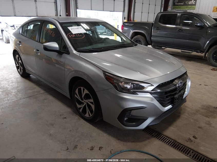 2024 Subaru LEGACY VIN 4S3BWAD65R3015925 — IAAI salvage auction photo