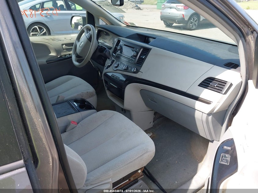 2012 Toyota Sienna VIN 5TDKK3DC0CS183782 IAAI salvage auction — NORMAL WEAR, Clear (New York), sold $950 on 2026-07-21 (photo 5)