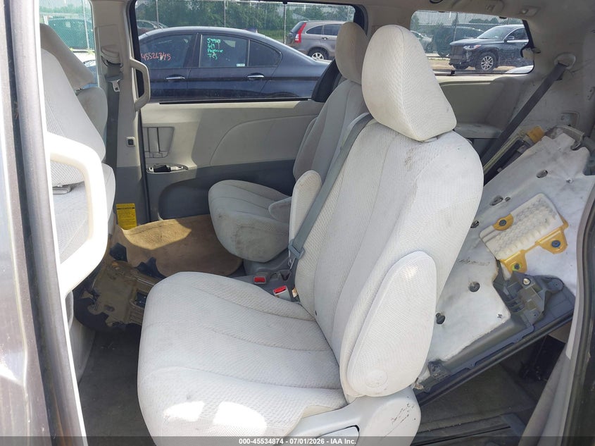 2012 Toyota Sienna VIN 5TDKK3DC0CS183782 IAAI salvage auction — NORMAL WEAR, Clear (New York), sold $950 on 2026-07-21 (photo 8)