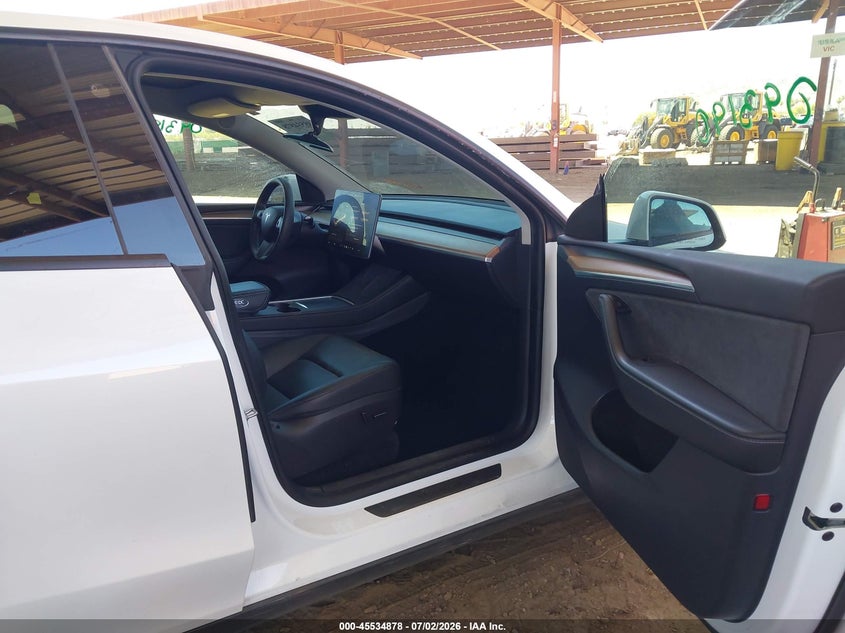 2023 Tesla Model y VIN 7SAYGDEE2PA093190 IAAI salvage auction — REAR END, Salvage (Arizona), sold $13,000 on 2026-07-16 (photo 5)