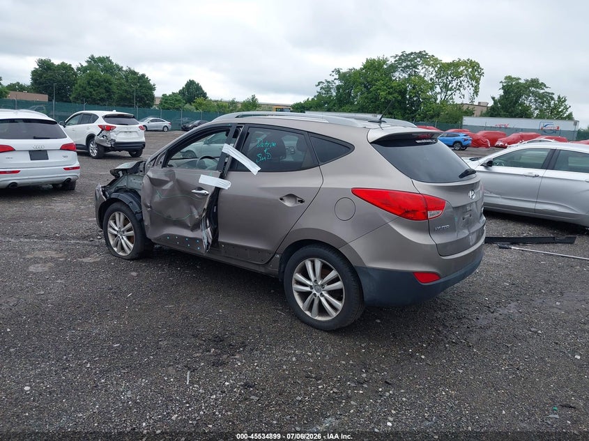 2012 Hyundai Tucson VIN KM8JUCAC8CU424893 IAAI salvage auction — SIDE, Salvage (Pennsylvania), sold $1,300 on 2026-07-17 (photo 3)
