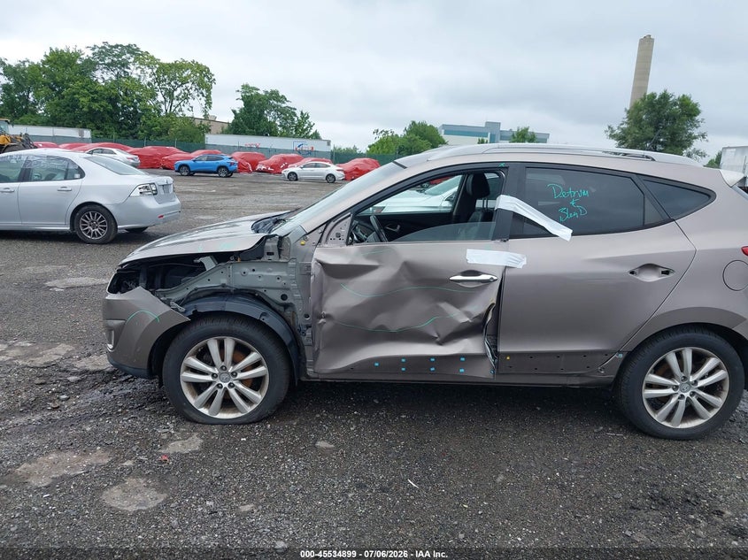 2012 Hyundai Tucson VIN KM8JUCAC8CU424893 IAAI salvage auction — SIDE, Salvage (Pennsylvania), sold $1,300 on 2026-07-17 (photo 6)