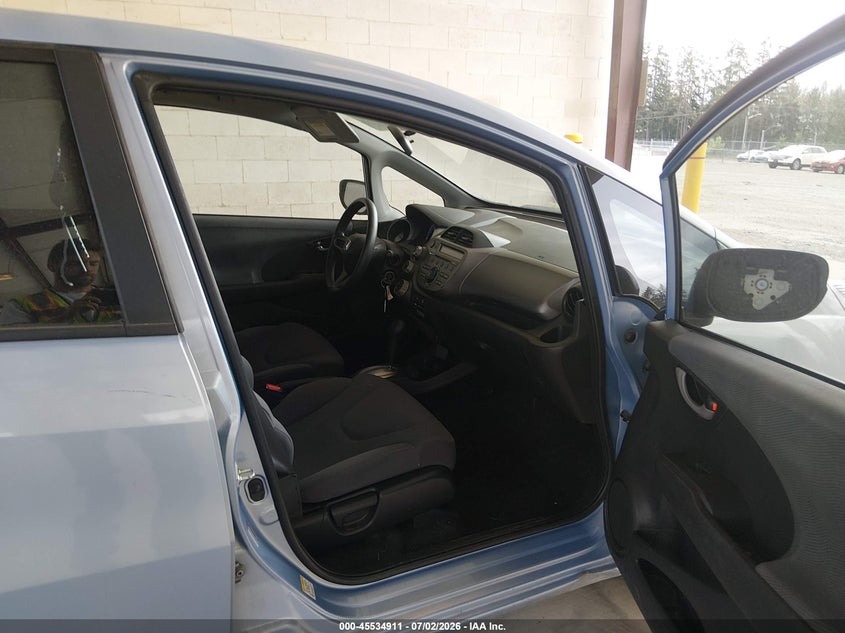 2010 Honda Fit VIN JHMGE8H27AC033936 IAAI salvage auction — FRONT END, Bill Of Sale (Washington), sold $1,500 on 2026-07-22 (photo 5)