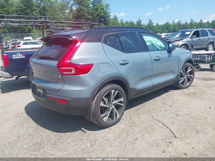 2022 Volvo Xc40 VIN YV4162UM6N2723792 IAAI salvage auction — FRONT END, Salvage Title, sold $11,600 on 2026-08-09 (photo 4)