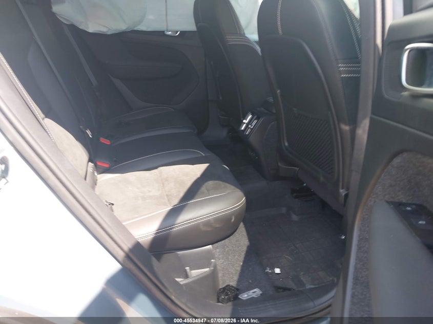 2022 Volvo Xc40 VIN YV4162UM6N2723792 IAAI salvage auction — FRONT END, Salvage Title, sold $11,600 on 2026-08-09 (photo 8)