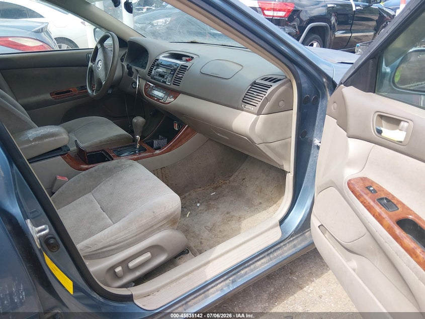 2003 Toyota Camry VIN JTDBE30KX30165314 IAAI salvage auction — NORMAL WEAR, Clear (Oklahoma), sold $100 on 2026-07-22 (photo 5)