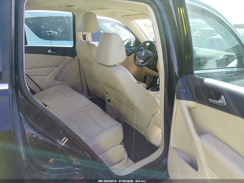 2012 Volkswagen Tiguan VIN WVGAV7AX5CW555789 IAAI salvage auction — NORMAL WEAR, Original (Texas), sold $425 on 2026-07-29 (photo 8)