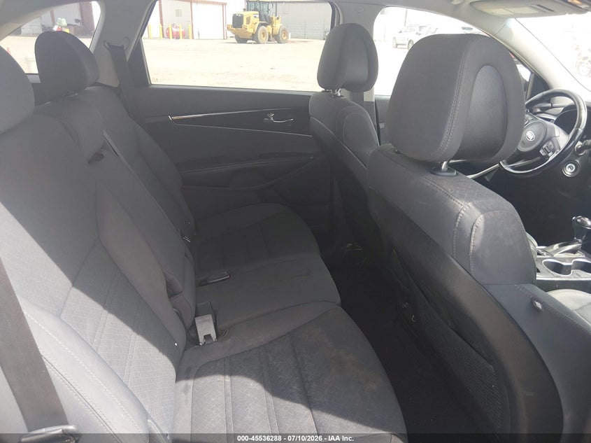 2016 Kia Sorento VIN 5XYPGDA33GG061132 IAAI salvage auction — NORMAL WEAR, Clear (Alabama), sold $500 on 2026-07-28 (photo 8)