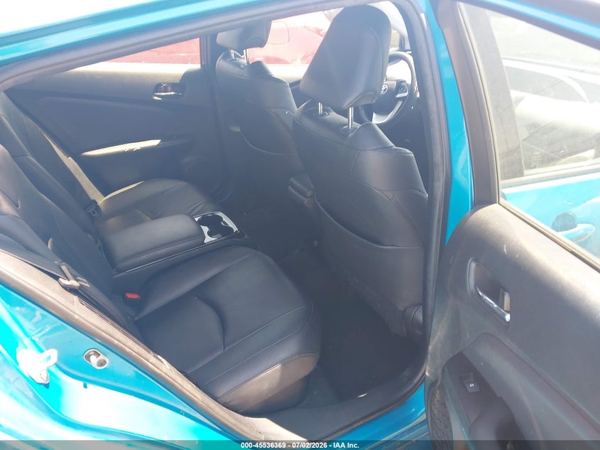 2017 Toyota Prius VIN JTDKARFP2H3037074 IAAI salvage auction — NORMAL WEAR, Clear (New York), sold $3,850 on 2026-07-08 (photo 8)