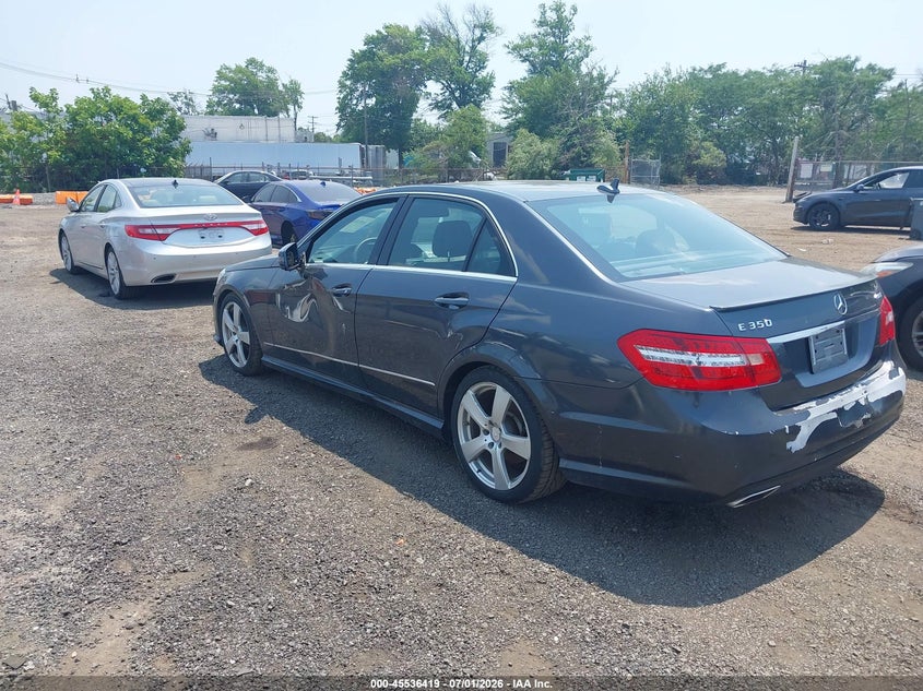 2011 Mercedes-benz E-class VIN WDDHF8HB3BA447639 IAAI salvage auction — NORMAL WEAR, Clear (New Jersey), sold $1,350 on 2026-07-13 (photo 3)