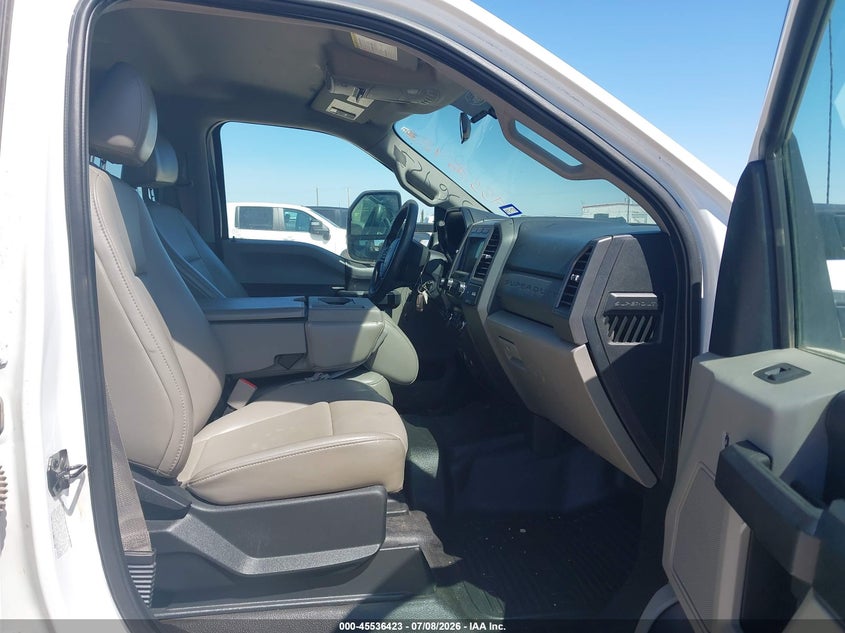2019 Ford F450 VIN 1FT8W4DT9KEF57282 IAAI salvage auction — NORMAL WEAR, Enterprise Vehicles Clear Only (Texas), sold $16,000 on 2026-07-28 (photo 5)